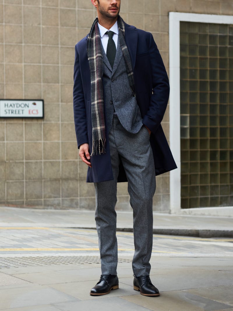 Men's outfit idea for 2022 with single-breasted overcoat, gray suit	, white dress shirt, patterned knitted scarf, oxford / derby shoes. Suitable for fall and winter.